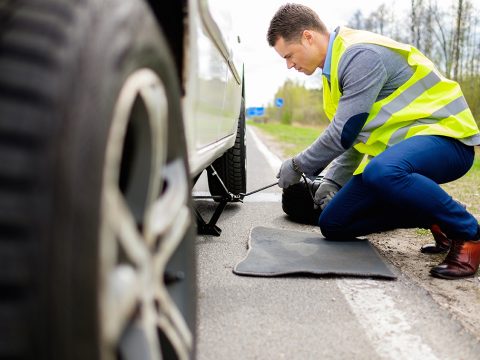 Roadside Assistance Services That May Benefit You