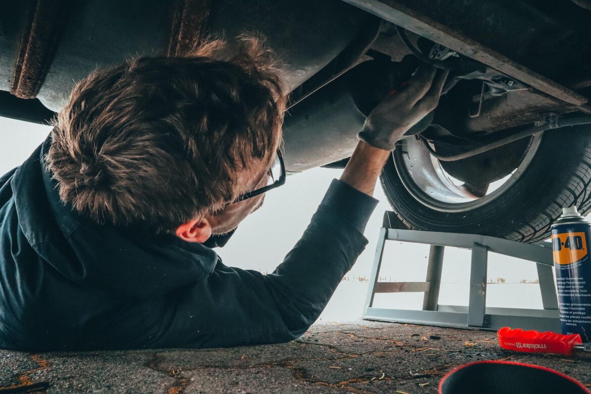 Key Considerations When Selecting An Mot Centre For Your Vehicle