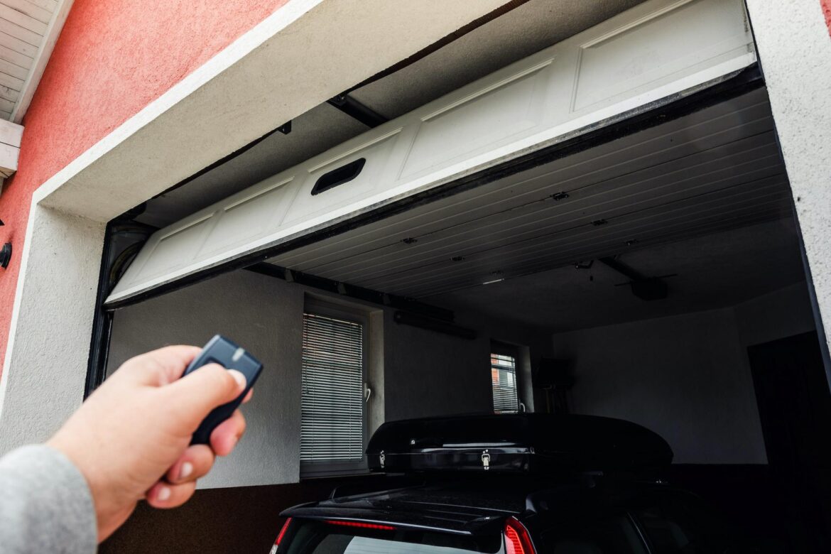 Garage Door Won’t Open? Common Reasons & When to Call for Garage Door Repairs